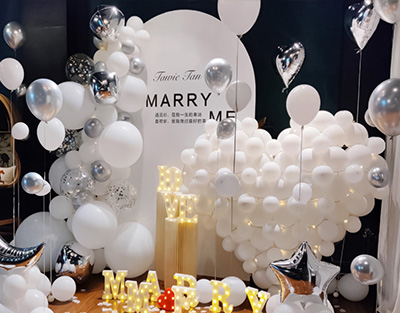 ��׵������ı��������������������